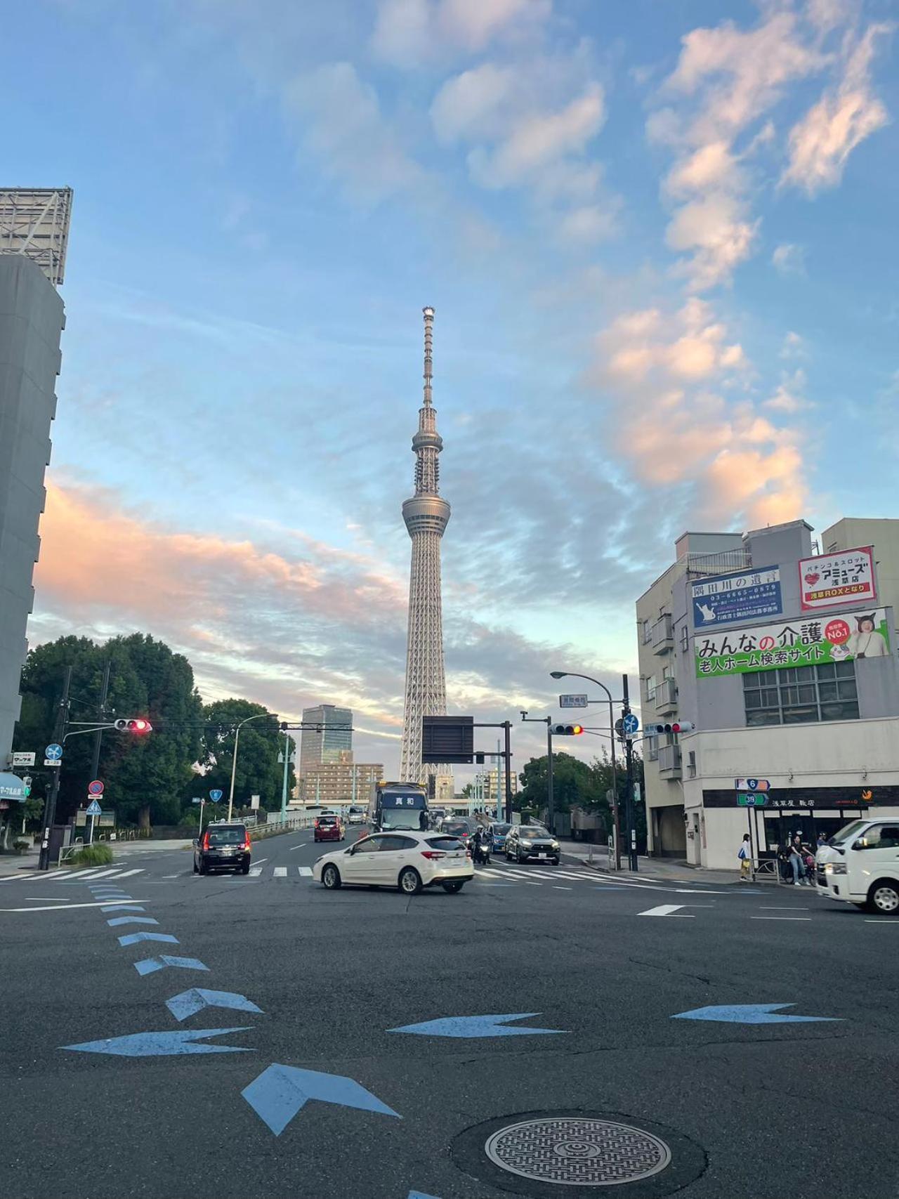 Calum Asakusa Imado Tokyoカルム浅草今戸ツインルーム新築民泊東京浅草隅田川今戸神社近くスカイツリー見えるコンビニコインランドリー近くある浅草駅まで徒歩圏内アクセス便利成田空港羽田空港銀座渋谷東京駅直通 外观 照片